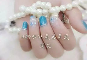 初級(jí)藝術(shù)美甲班