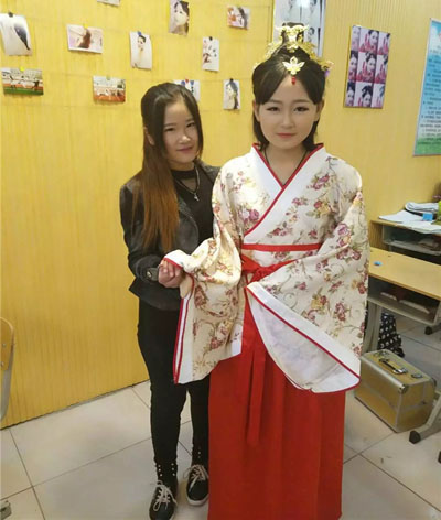 新世紀(jì)化妝班又出新作品